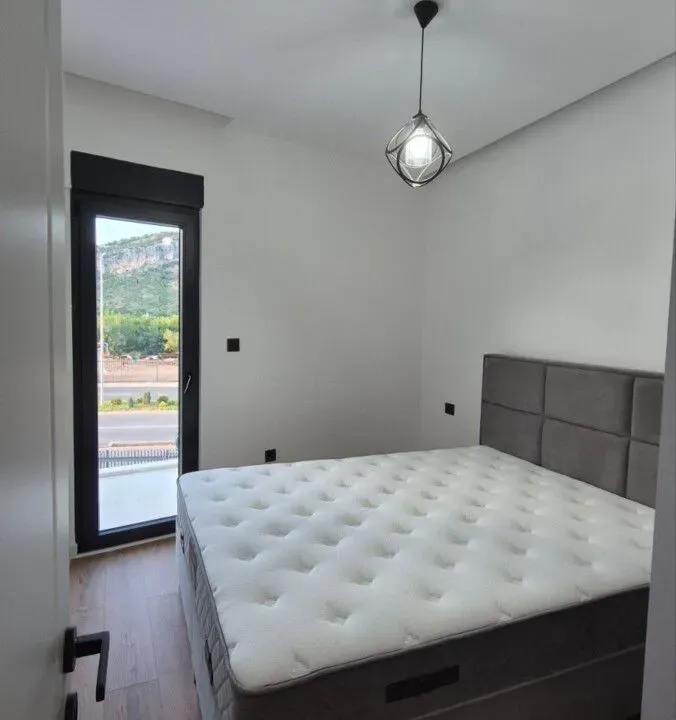 Izdavanje, jednosoban stan, 40m², Gornja Gorica, Podgorica