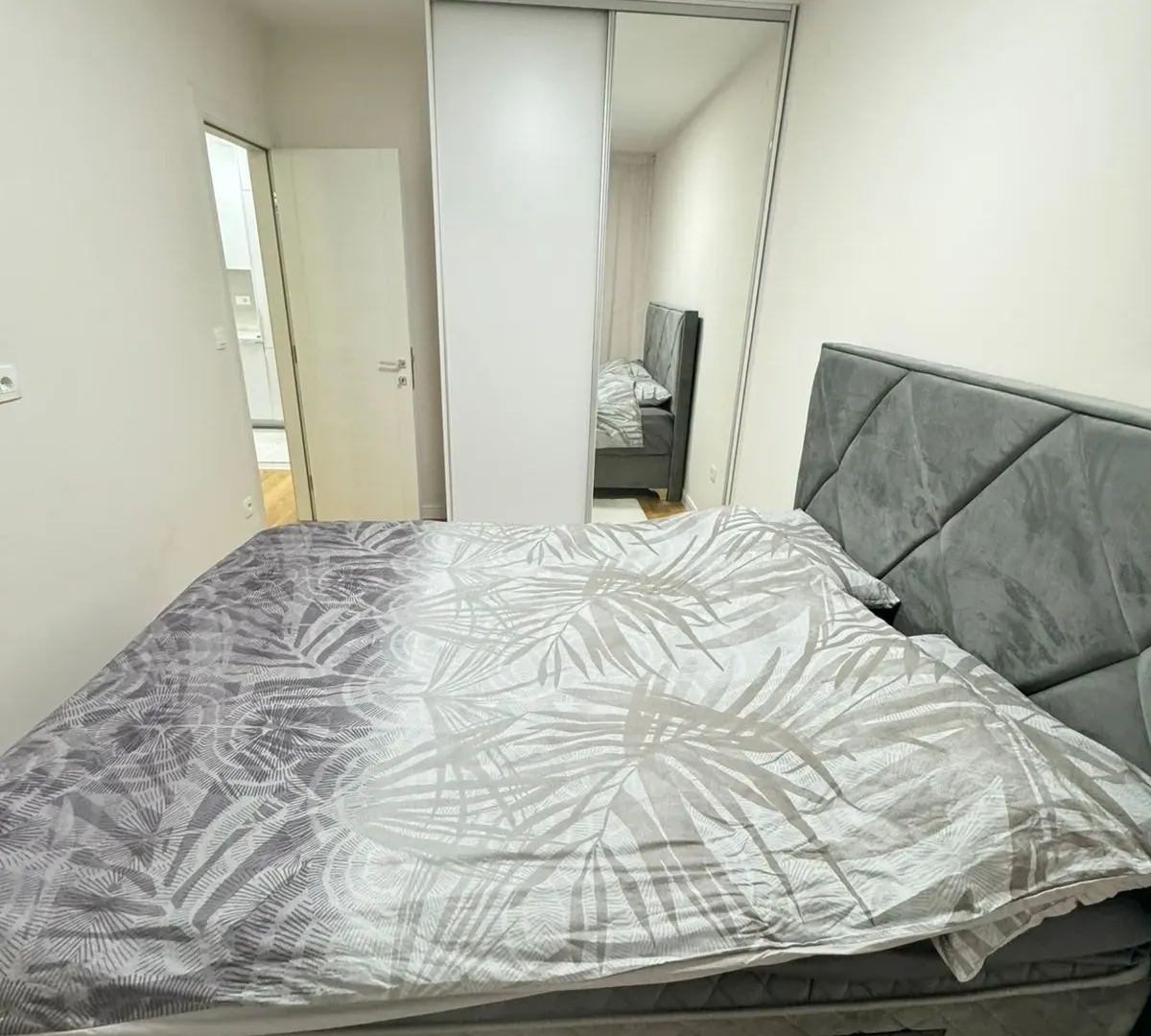 Izdavanje, stan, 39m², Central Point, Podgorica