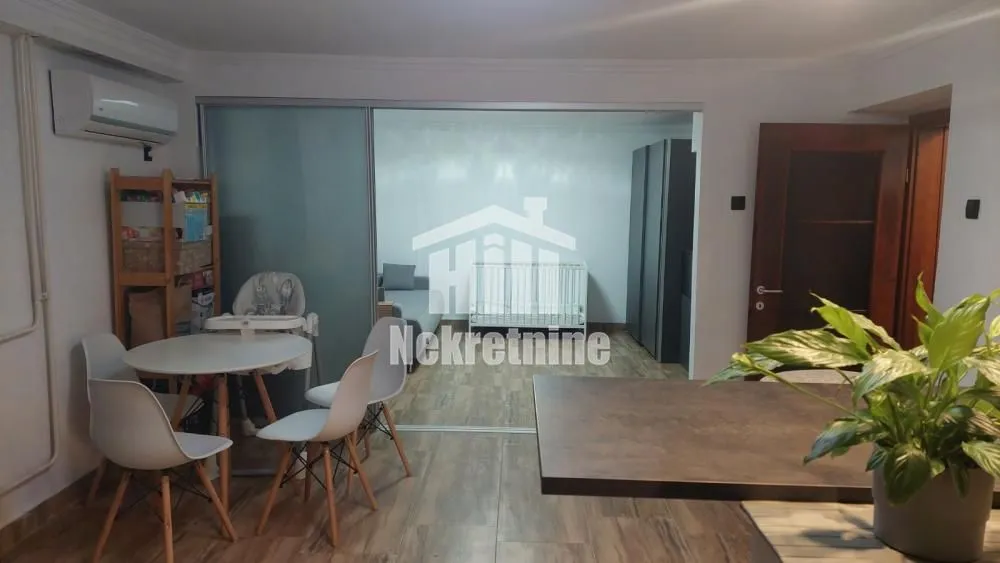 Prodaja, dvosoban stan, 51m², Savski Venac, Beograd