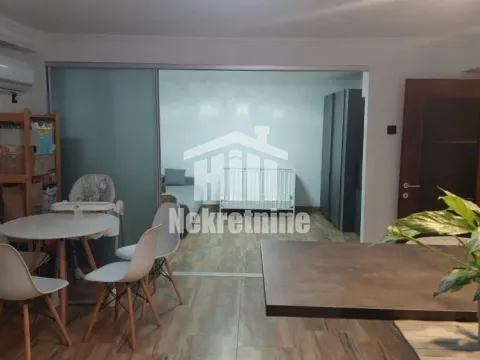 Prodaja, dvosoban stan, 51m², Savski Venac, Beograd