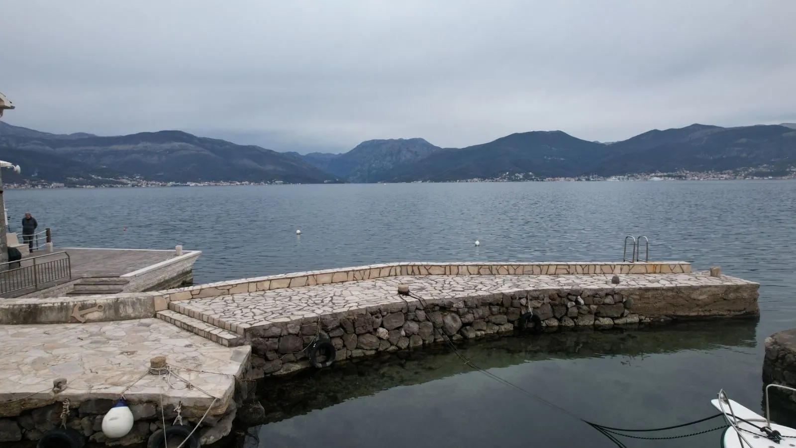 Prodaja, kuća, 180m², Krašići, Tivat