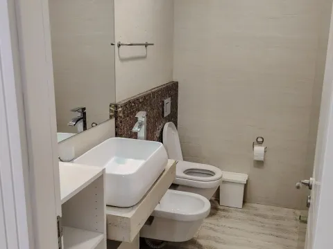 Rent, one bedroom apartment, 45m², Centar, Budva - image 10