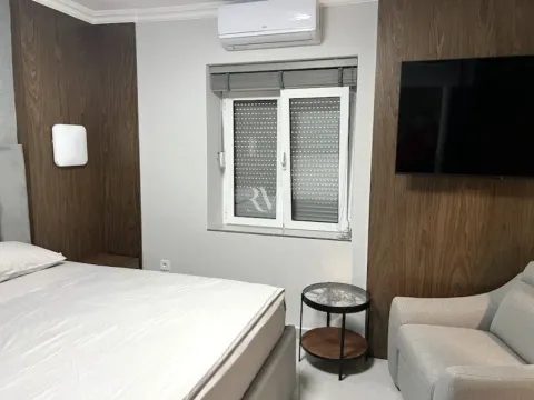 Izdavanje, garsonjera, 32m², Risan, Kotor - image 6