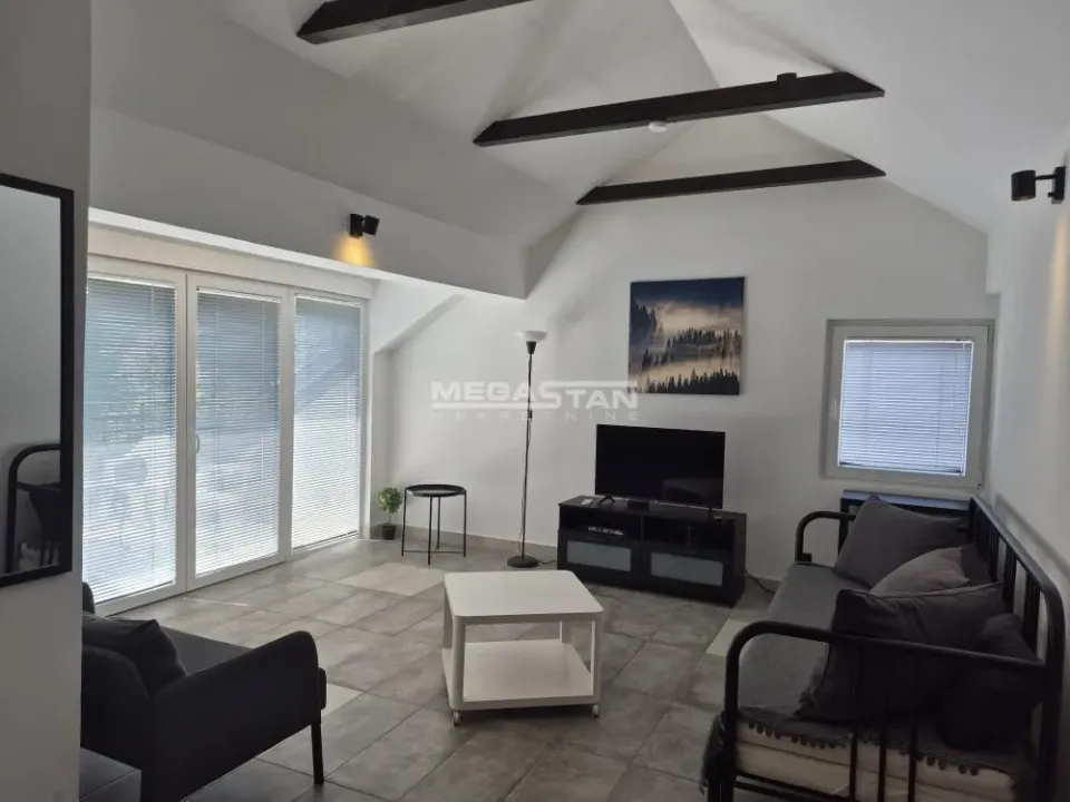Rent, three bedroom apartment, 60m², Karaburma, Palilula Sve Podlokacije
