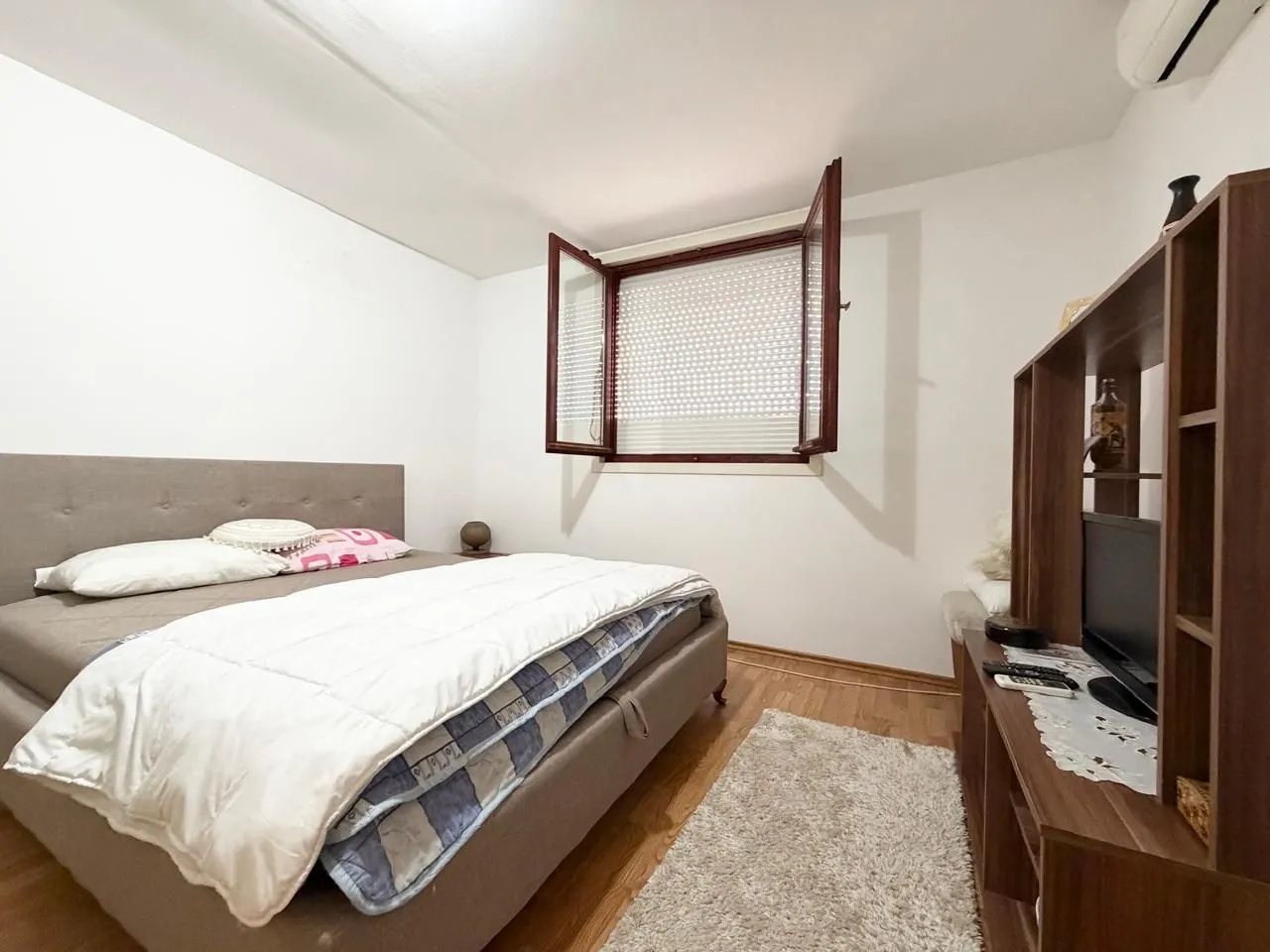 Sale, house, 164m², Gornja Gorica, Podgorica