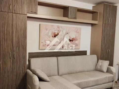 Rent, apartment, 27m², Nova Detelinara, Novi Sad Sve Podlokacije - image 1