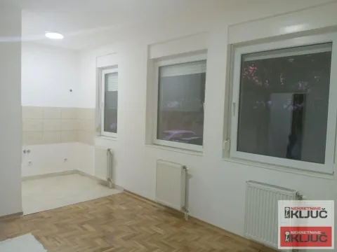 Sale, one bedroom apartment, 31m², Grbavica, Novi Sad Sve Podlokacije