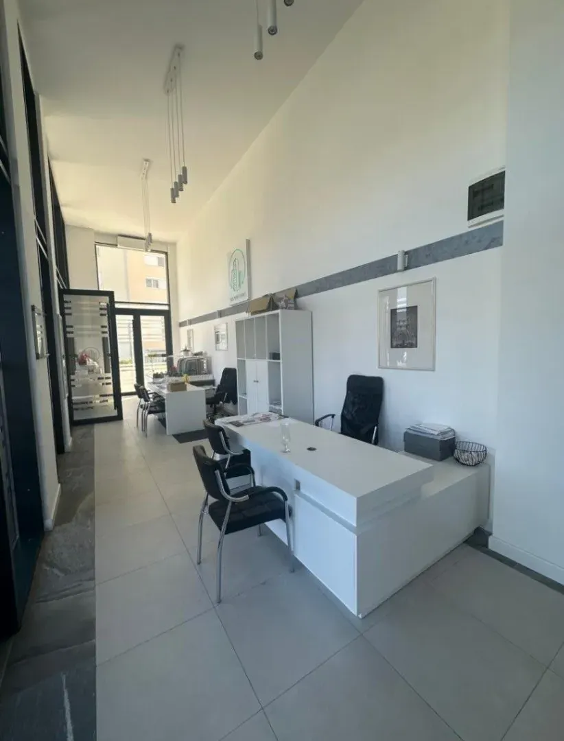 Sale, office space, 42m², Centar, Bar