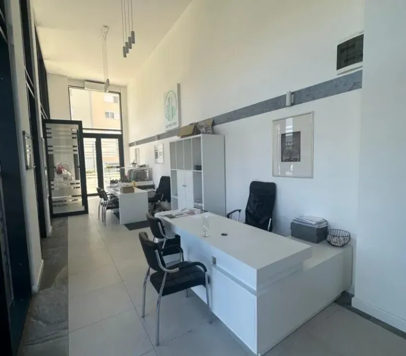Sale, office space, 42m², Centar, Bar