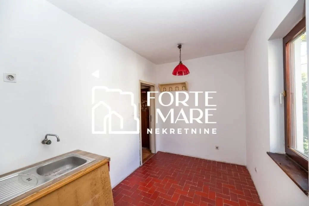 Prodaja, kuća, 250m², Igalo, Herceg Novi