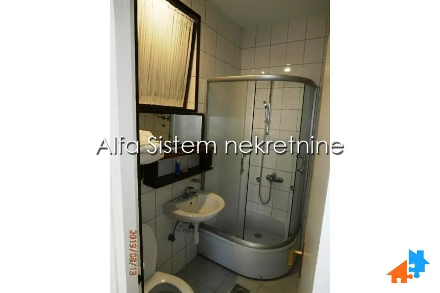 Rent, four bedroom apartment, 120m², Savski Venac, Beograd