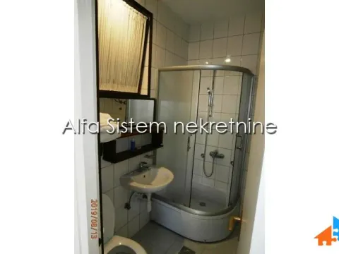 Izdavanje, četvorosoban stan, 120m², Savski Venac, Beograd - image 17