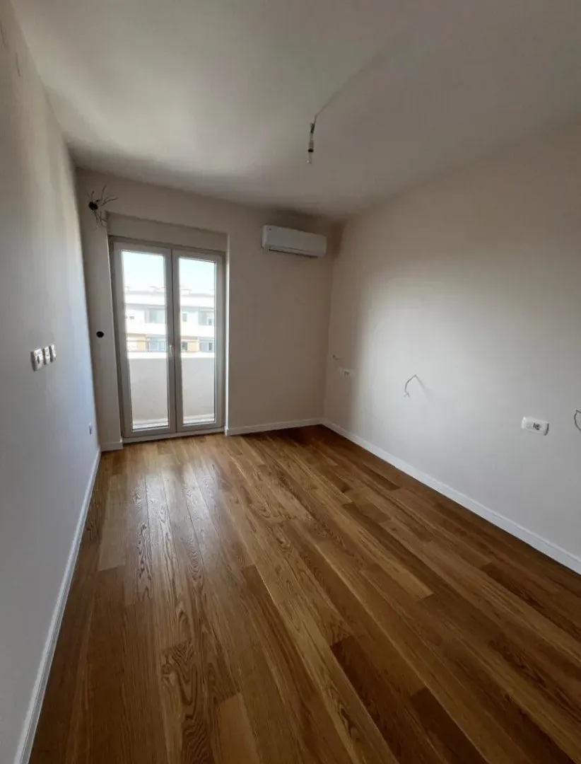 Prodaja, dvosoban stan, 71m², Central Point, Podgorica