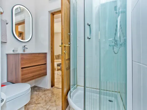 Sale, house, 200m², Muo, Kotor - image 16