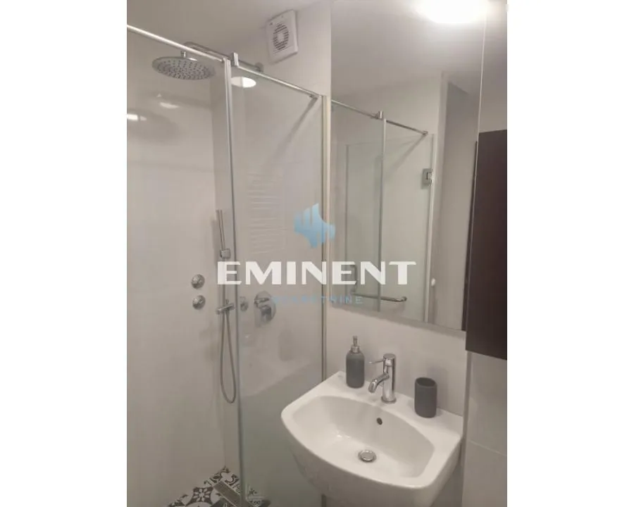 Izdavanje, dvosoban stan, 58m², Sarajevska, Beograd