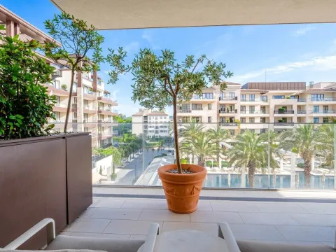 Prodaja, dvosoban stan, 183m², Tivat, Crna Gora - image 14