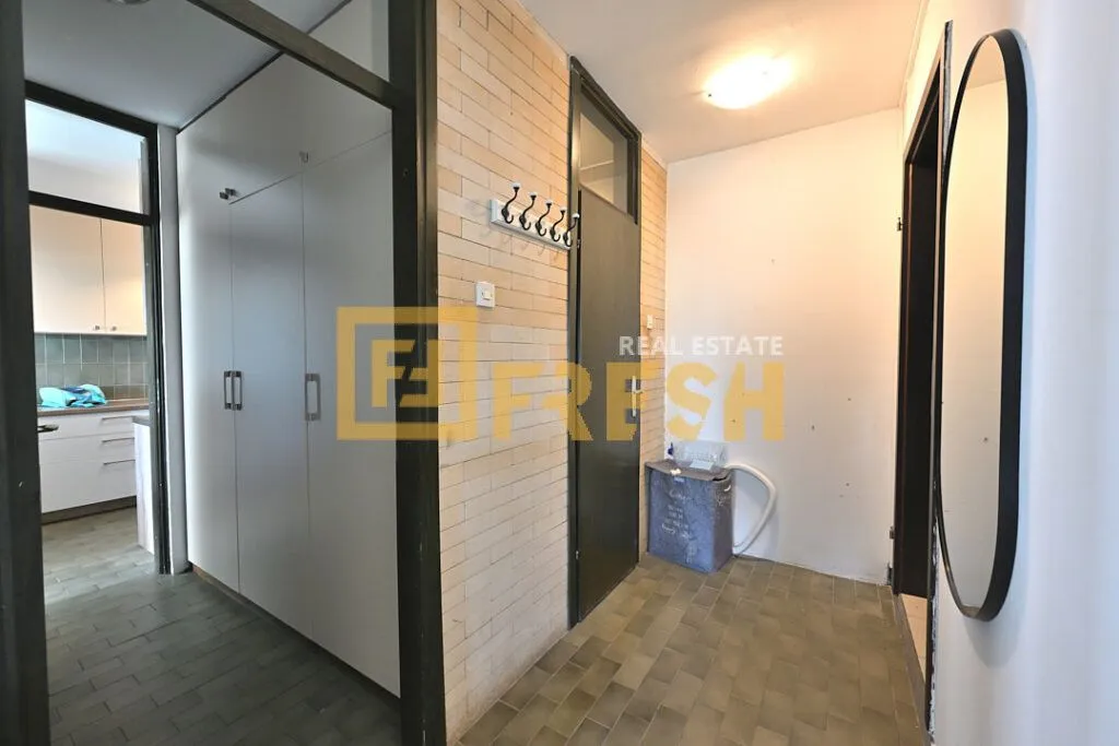 Rent, one bedroom apartment, 60m², Blok 5, Podgorica