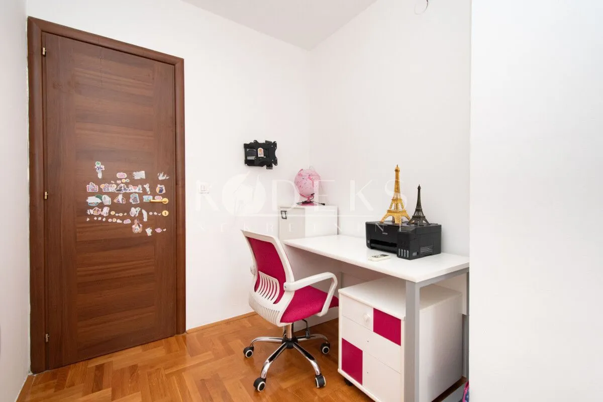 Rent, three bedroom apartment, 93m², City Kvart, Podgorica