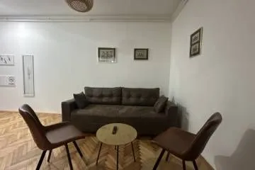 Rent, one bedroom apartment, 32m², Stari Grad, Beograd - image 2