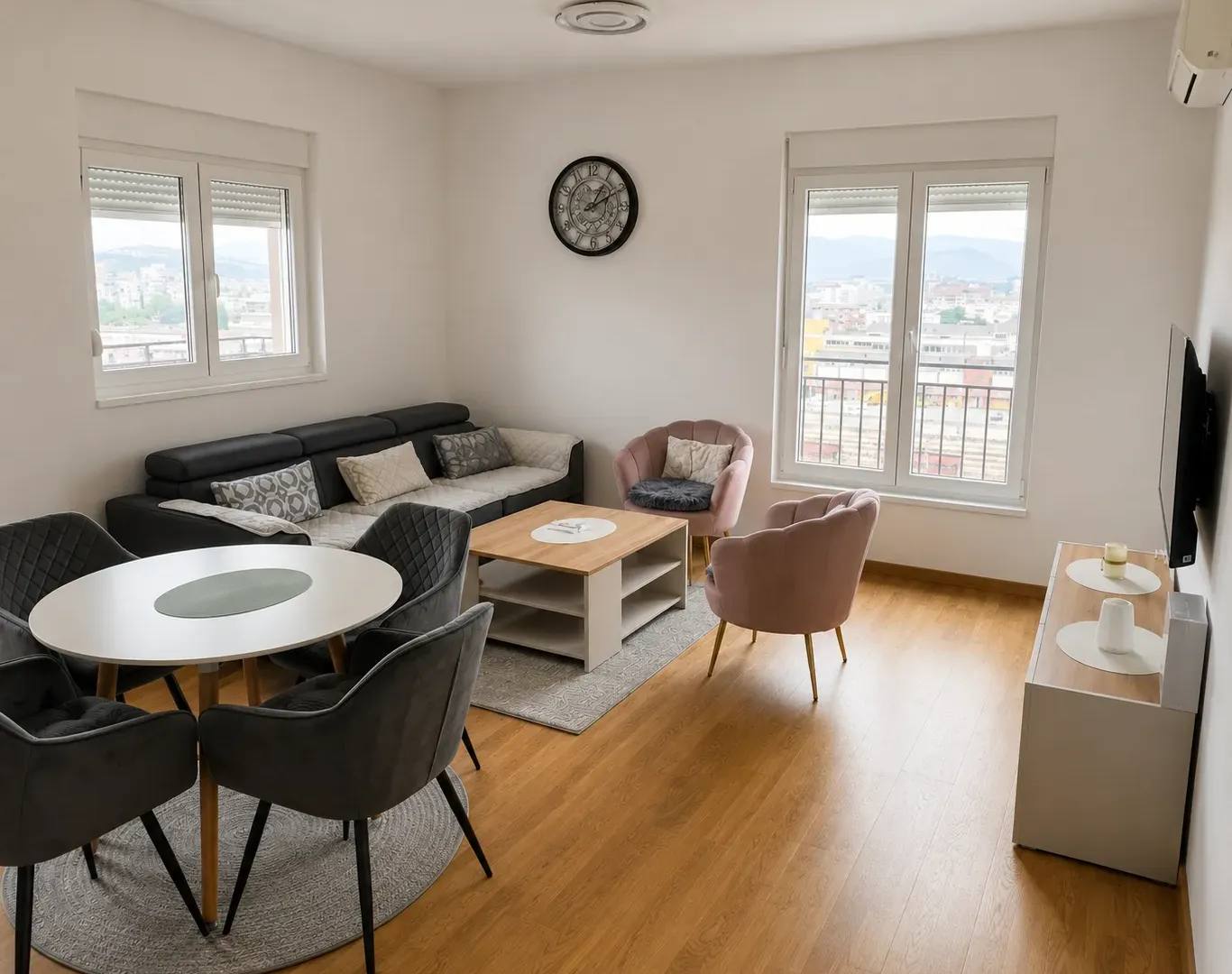 Izdavanje, dvosoban stan, 65m², Stari Aerodrom, Podgorica