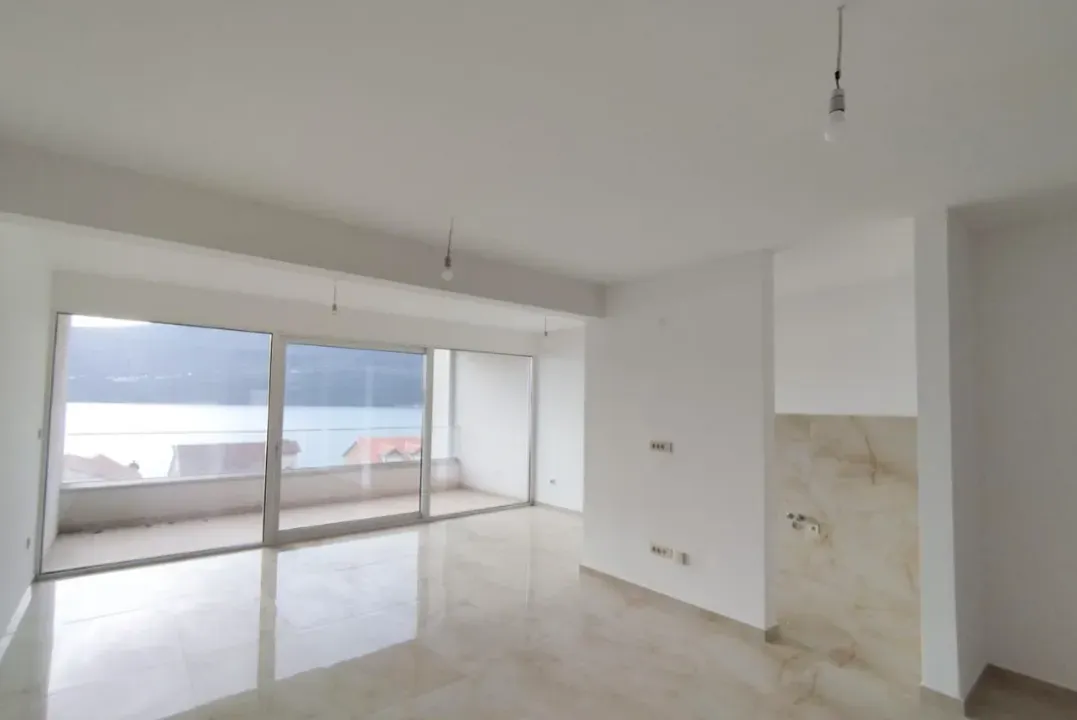 Sale, two bedroom apartment, 91m², Baošići, Herceg Novi