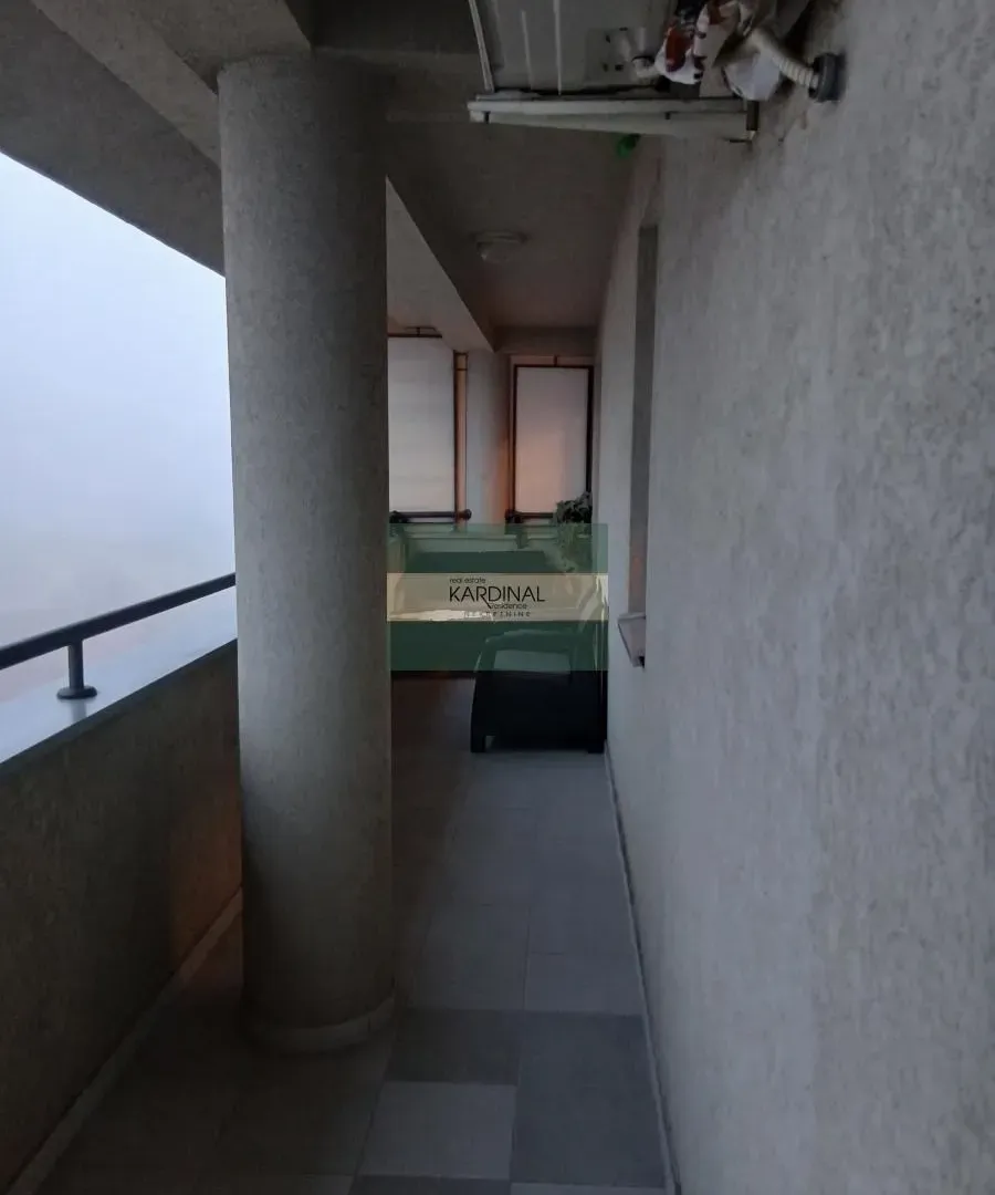 Prodaja, trosoban stan, 85m², Centar, Jagodina