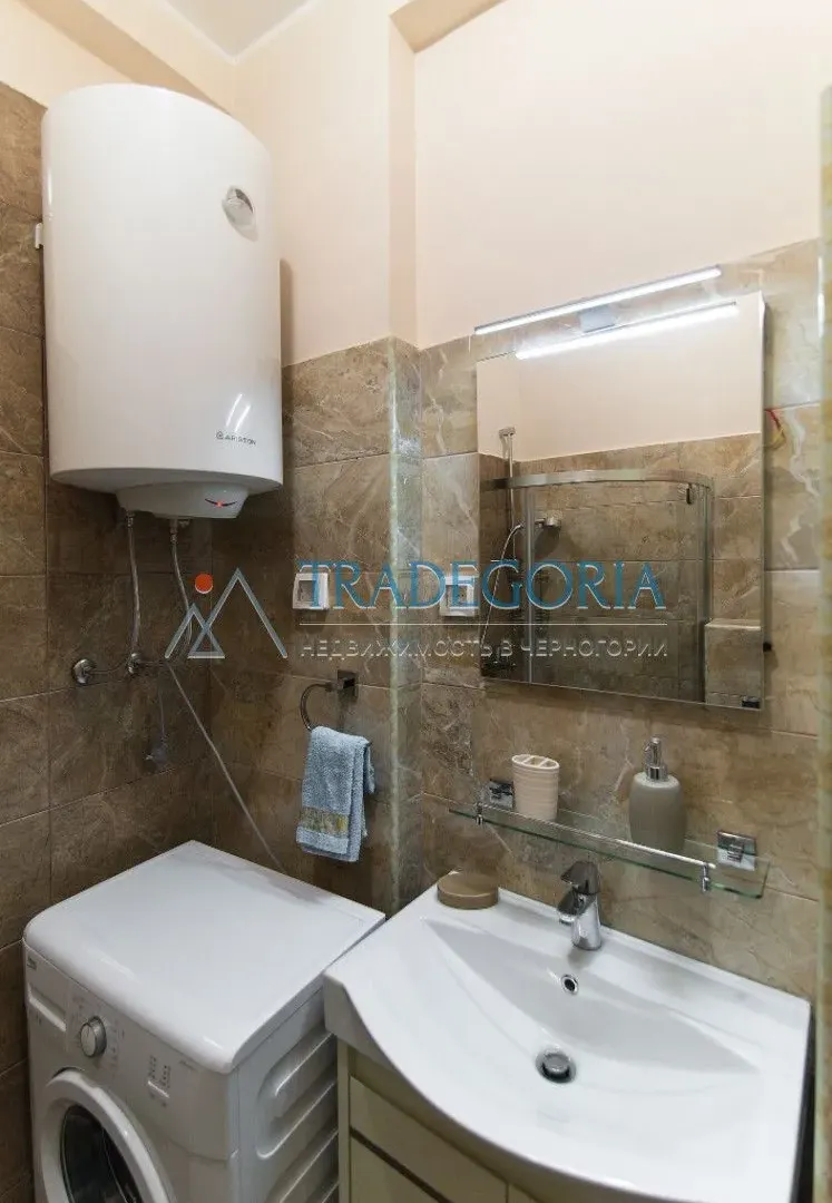 Prodaja, dvosoban stan, 83m², Budva, Crna Gora