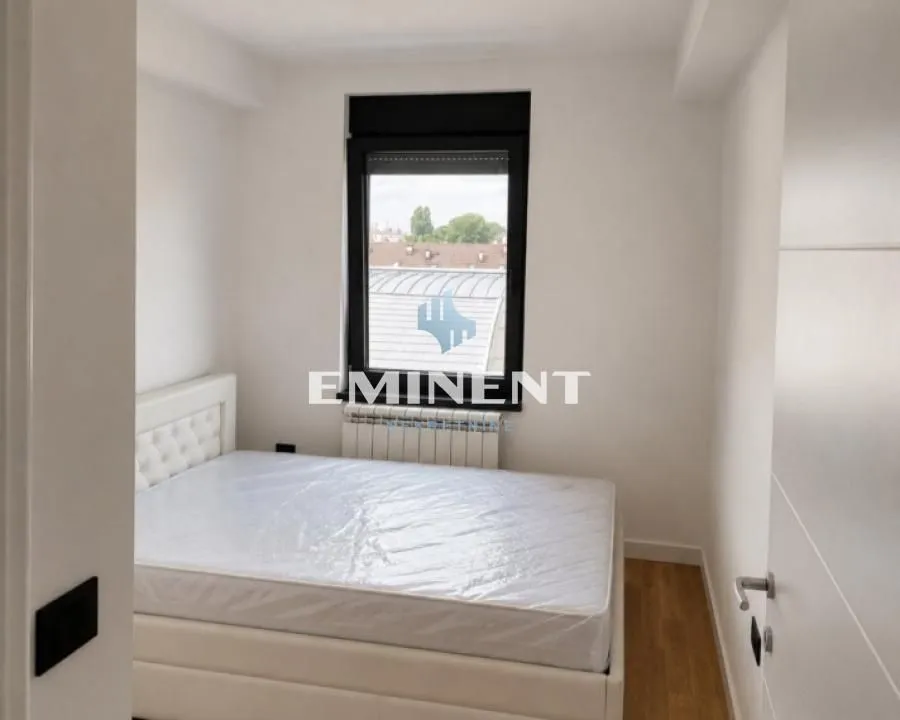 Izdavanje, dvosoban stan, 41m², Zemun Gornji Grad, Zemun Sve Podlokacije