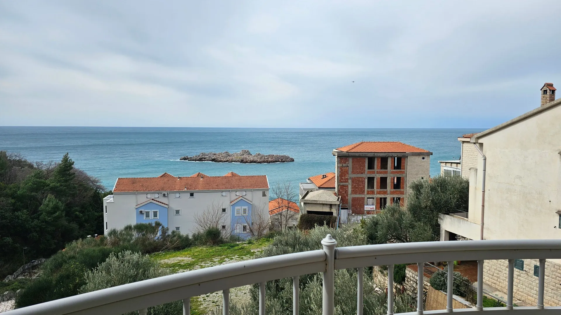 Sale, three bedroom apartment, 146m², Sveti Stefan, Budva