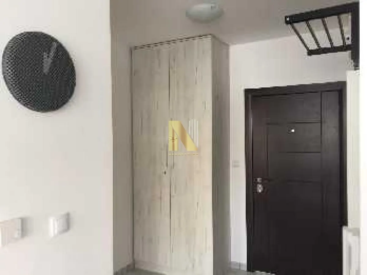 Izdavanje, dvosoban stan, 45m², Centar, Novi Sad