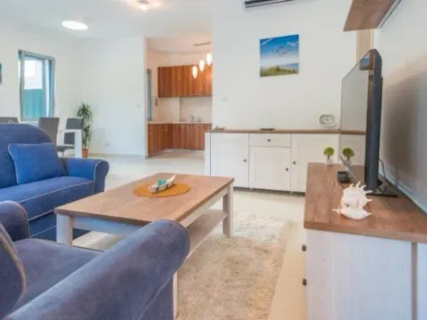 Sale, one bedroom apartment, 66m², Morinj, Kotor - image 4