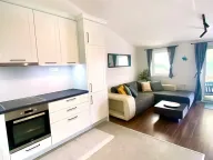 Rent, two bedroom apartment, 93m², Petrovac, Budva - image 3