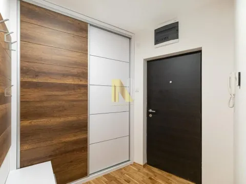Izdavanje, dvosoban stan, 46m², Centar, Novi Sad - image 15