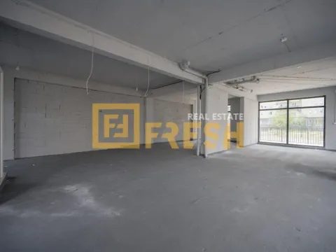 Izdavanje, poslovni prostor, 150m², Stari Aerodrom, Podgorica - image 6