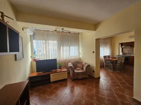 Izdavanje, jednosoban stan, 50m², Preko Morače, Podgorica