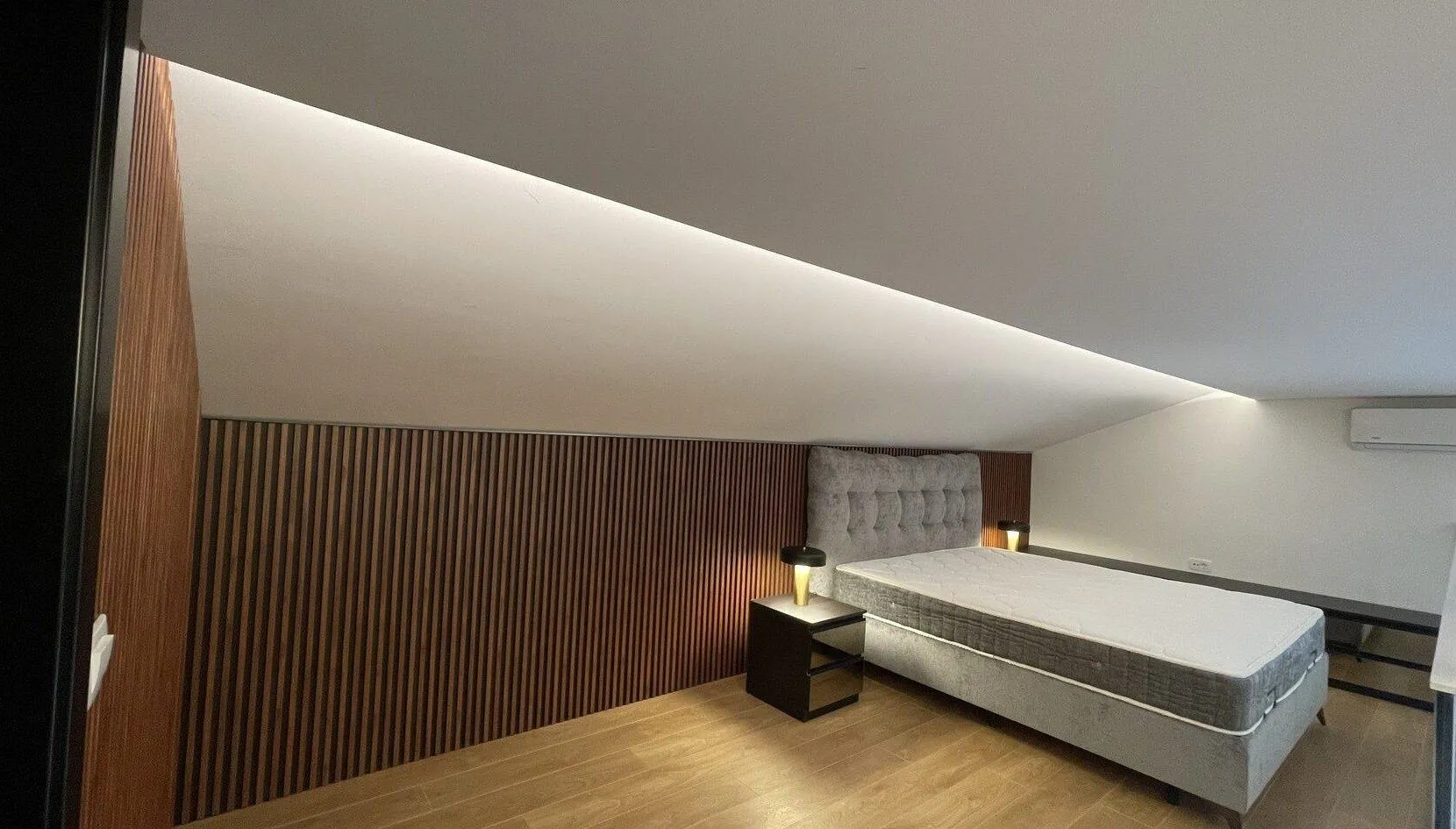 Prodaja, jednosoban stan, 85m², Podkošljun, Budva