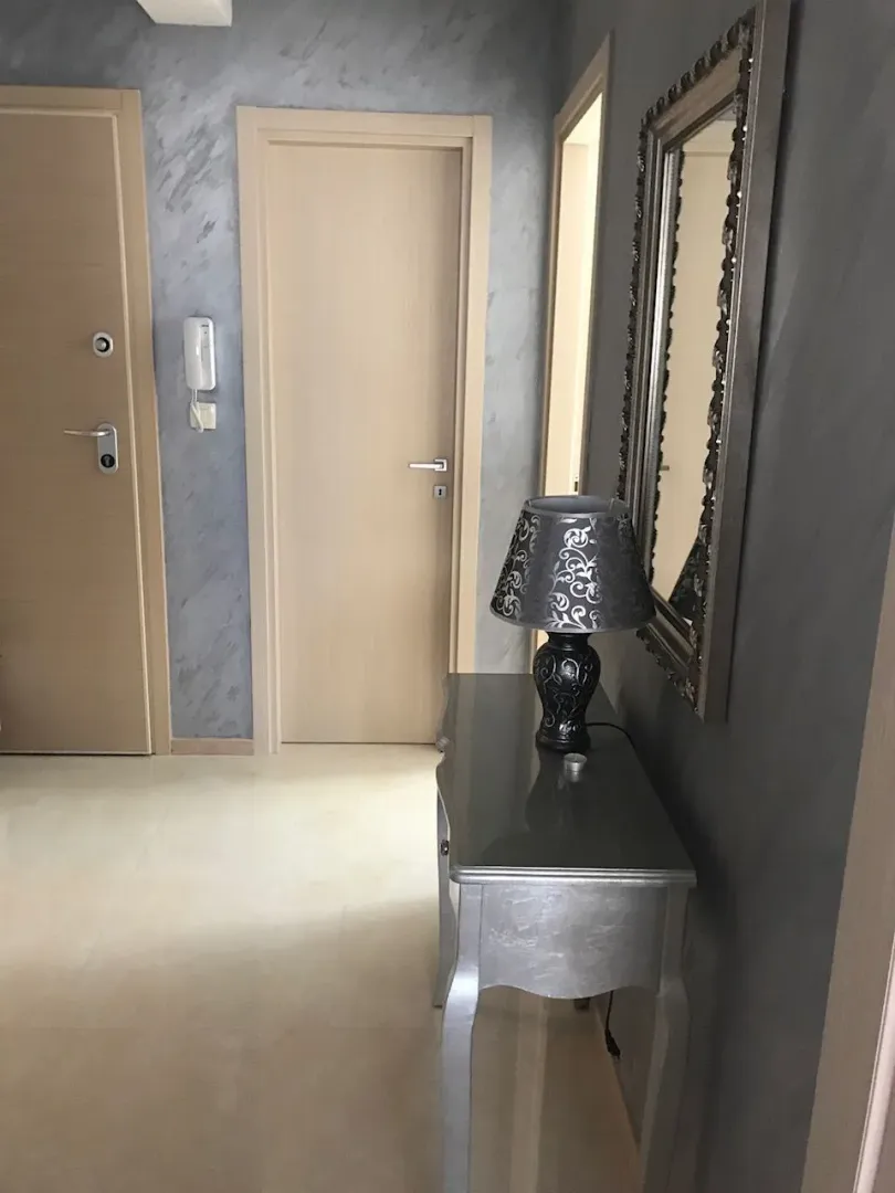 Izdavanje, četvorosoban stan, 100m², City Kvart, Podgorica
