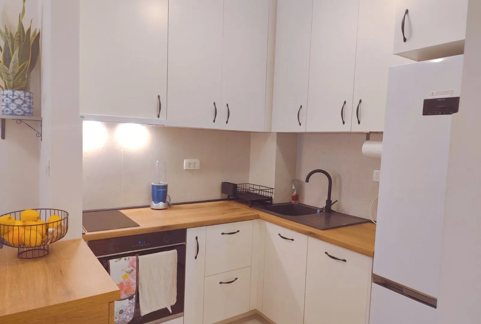 Izdavanje, jednosoban stan, 40m², Central Point, Podgorica