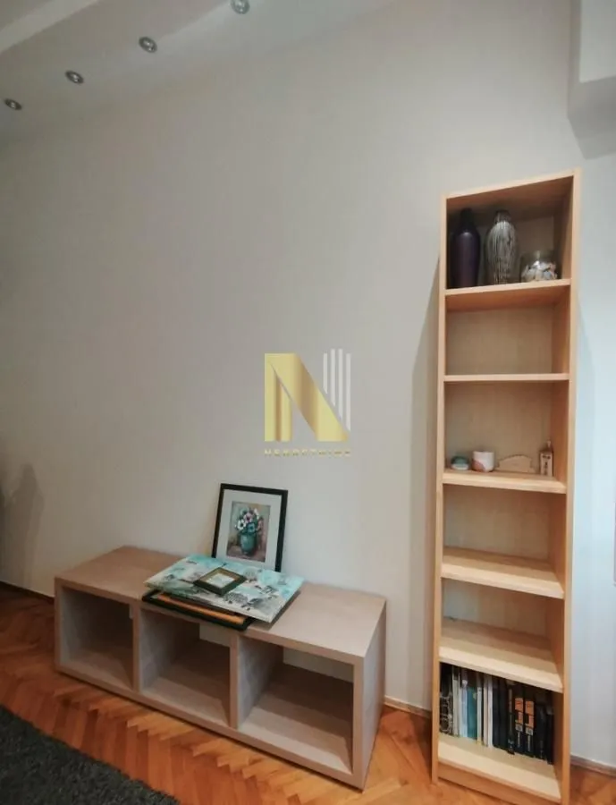 Izdavanje, dvosoban stan, 52m², Novi Sad, Srbija