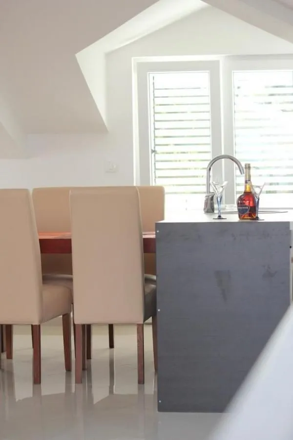 Rent, two bedroom apartment, 80m², Centar, Tivat