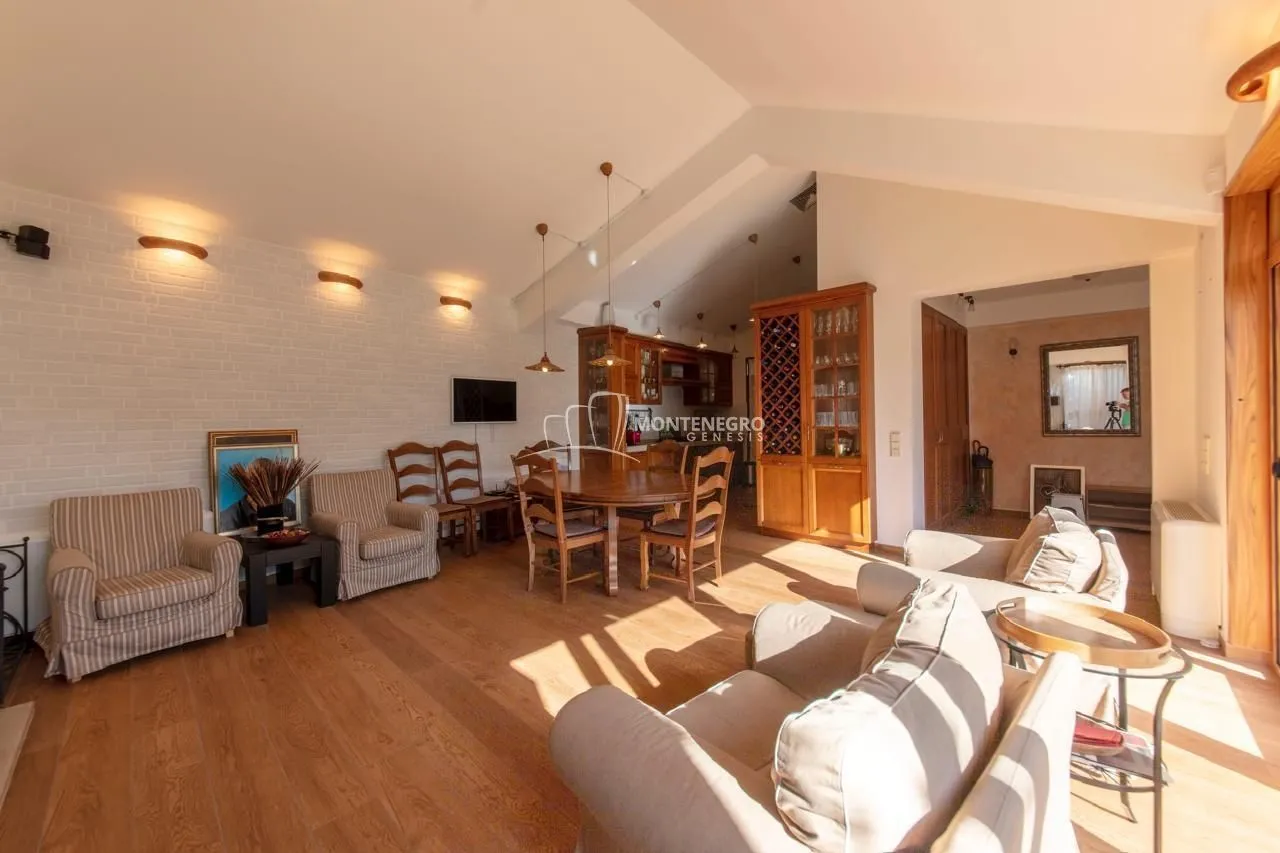Prodaja, kuća, 186m², Orahovac, Kotor