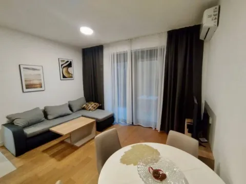 Sale, one bedroom apartment, 39m², Bečići, Budva - image 3