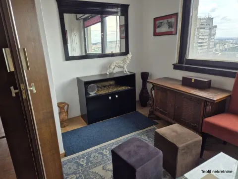 Izdavanje, četvorosoban stan, 110m², Bela Crkva, Srbija - image 6