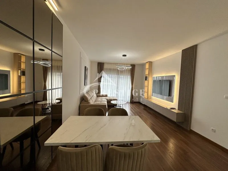 Izdavanje, dvosoban stan, 72m², Master Kvart, Podgorica