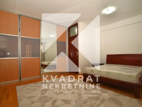 Izdavanje, trosoban stan, 120m², Pobrežje, Podgorica - image 6