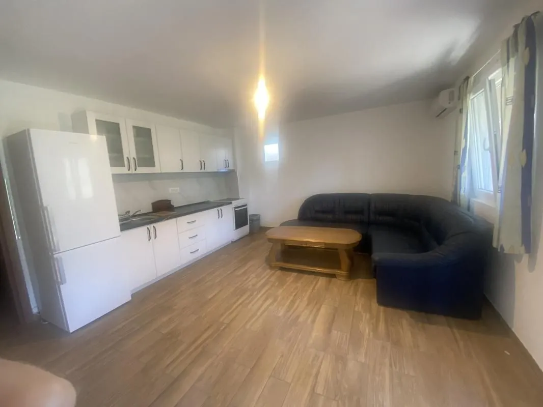 Rent, two bedroom apartment, 60m², Šušanj, Bar