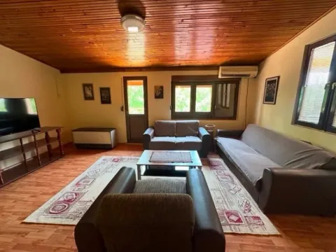 Izdavanje, trosoban stan, 90m², Zabjelo, Podgorica - image 3