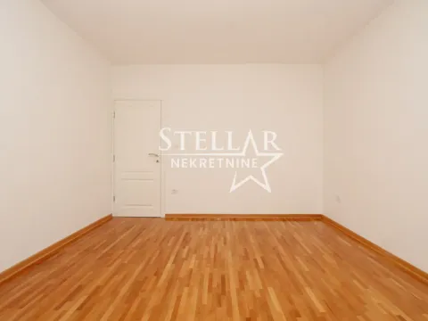 Izdavanje, poslovni prostor, 50m², Preko Morače, Podgorica - image 12