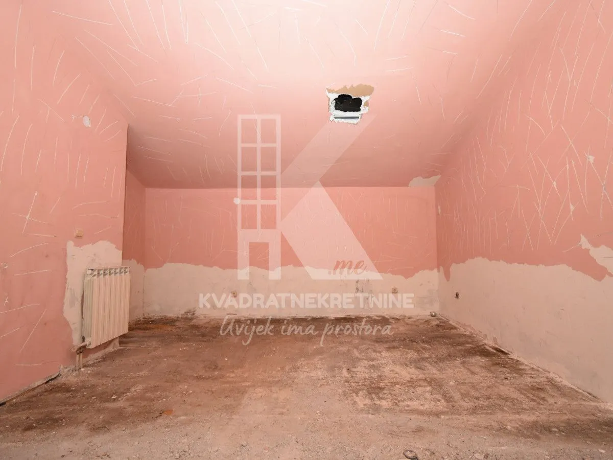Prodaja, kuća, 217m², Centar, Podgorica