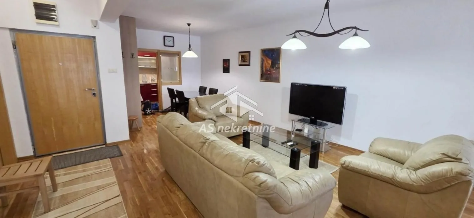 Rent, three bedroom apartment, 86m², Vračar Hram, Vračar Sve Podlokacije